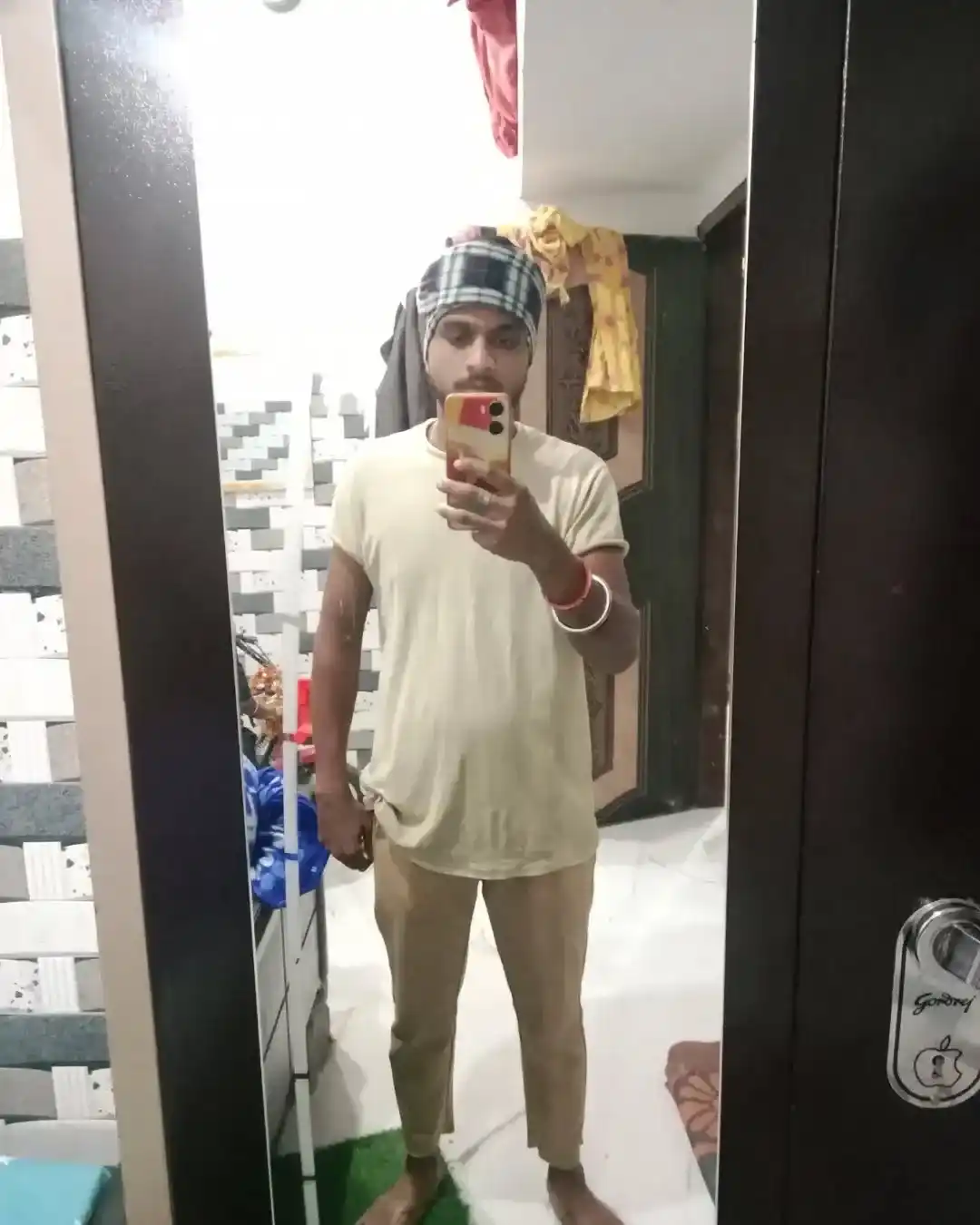 Antosh Singh Photos