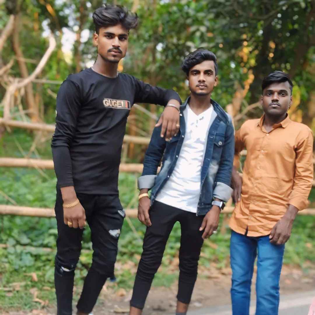 Baba Rohan casual look