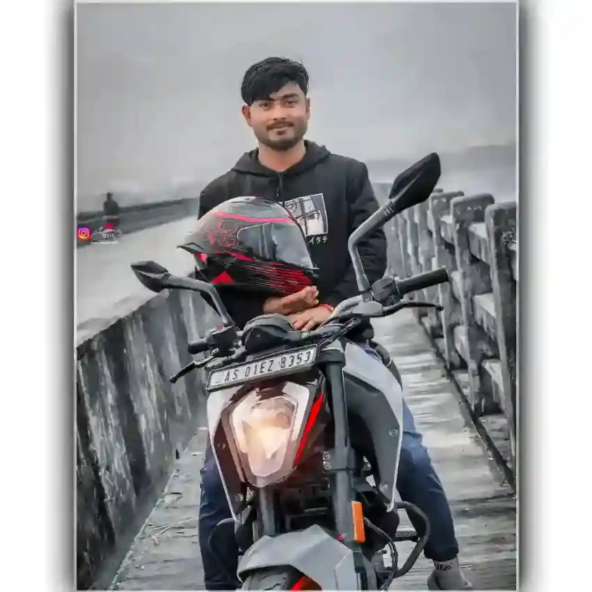 Rashid Photo stylish pose