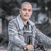 Creative Visual Portfolio by Raushan