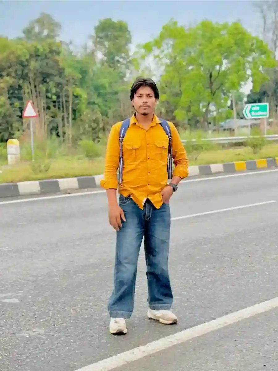 Sunset background stylish photo of Khadus Kashyap