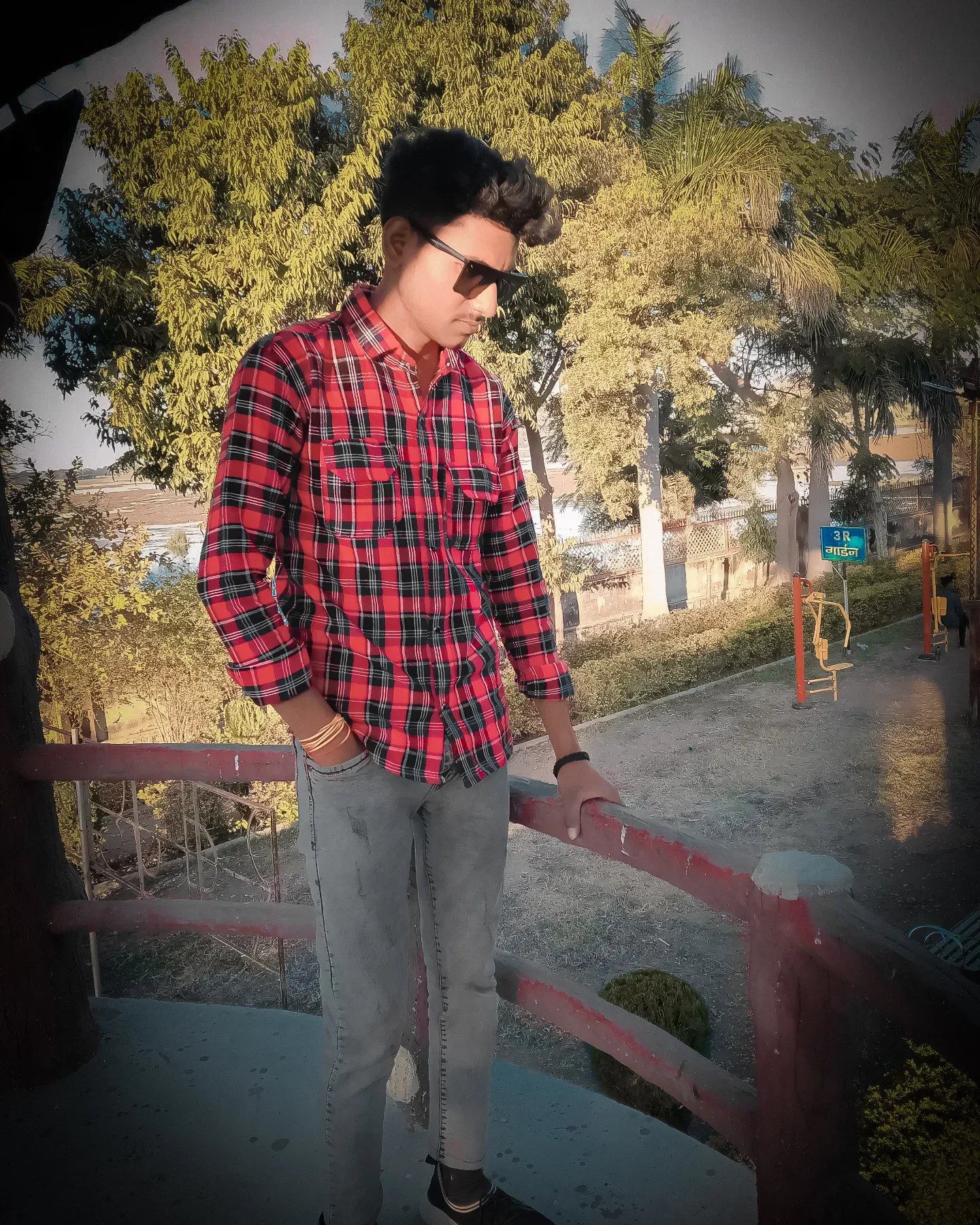 Narendra Kushwaha Lifestyle