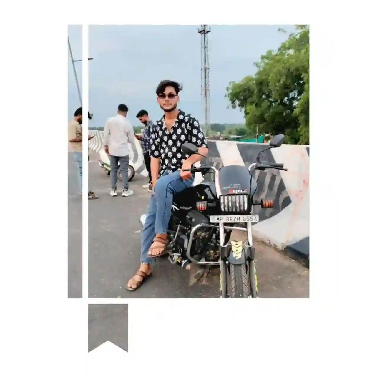 instagram style photo pose HD