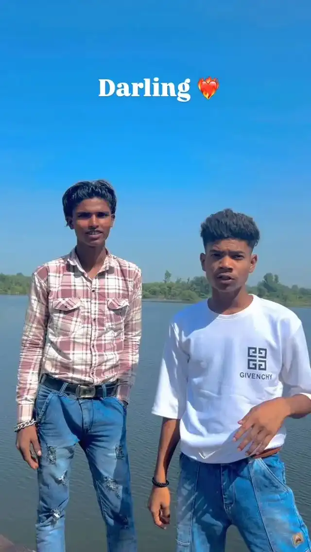 Sanny Kashyap enjoying scenic mountain view during travel adventure