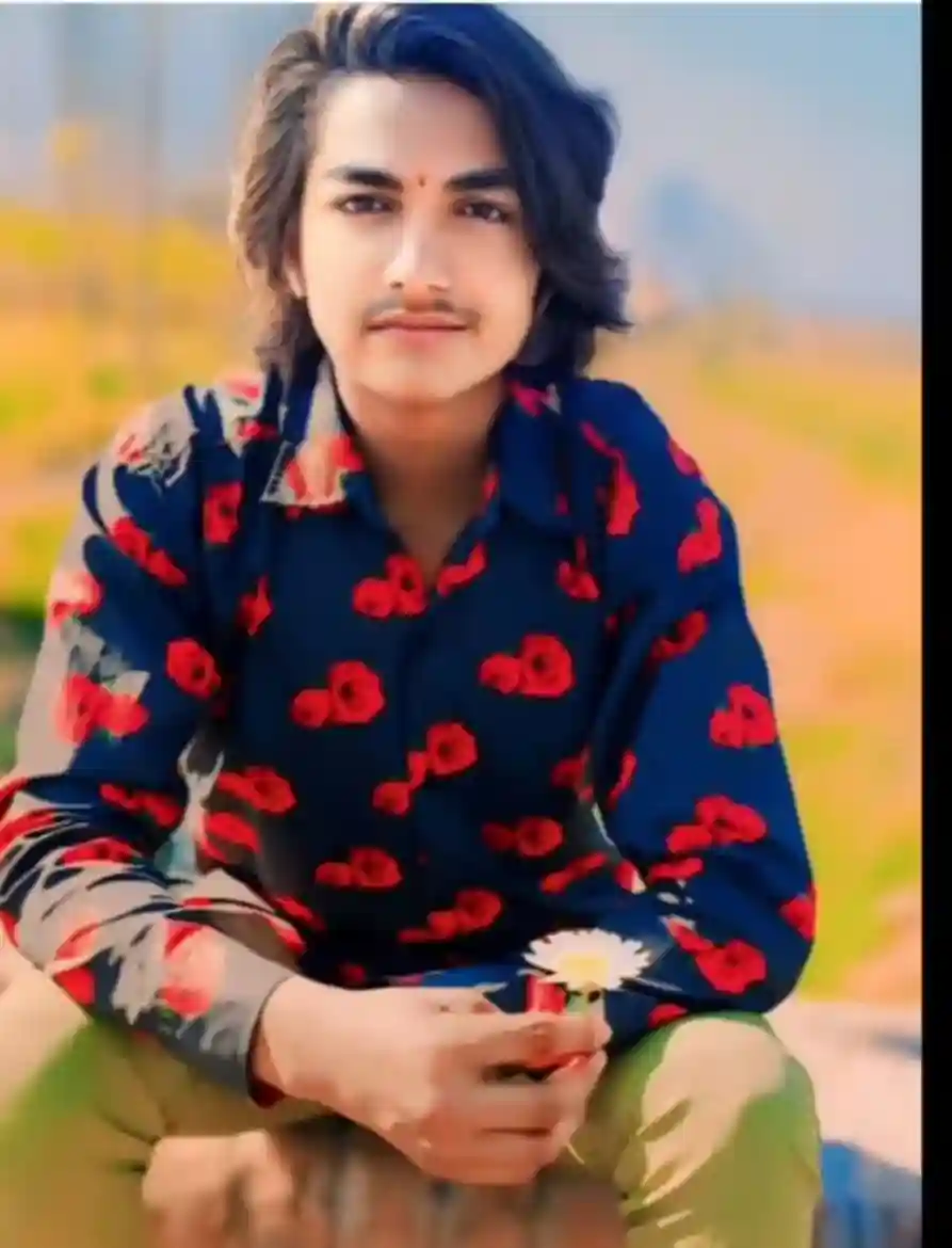 Professional portrait photo of stylish photography gallery