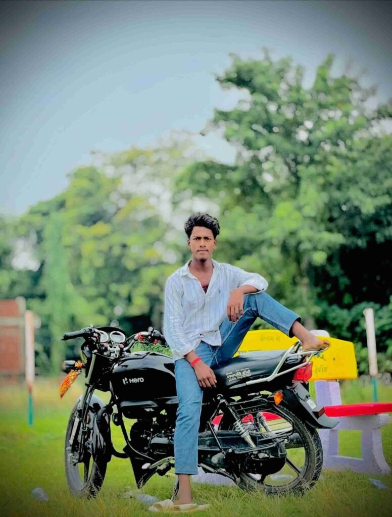 Ajay Kumar visiting historical Indian heritage monument