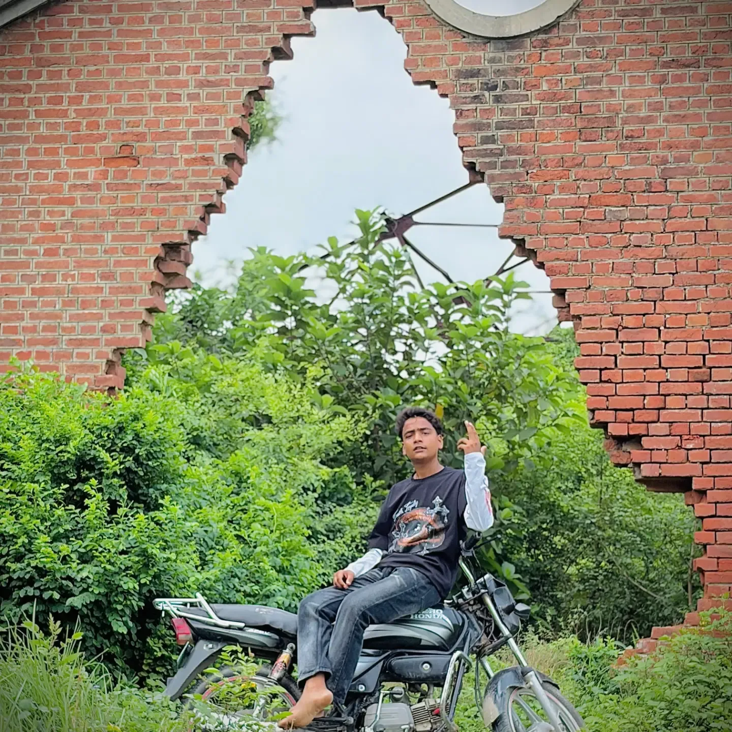 Akash Pradhan gallery image