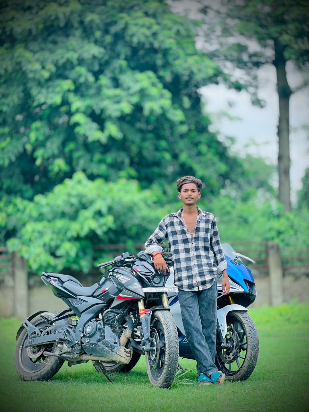 Shailesh Kashyap stylish photo