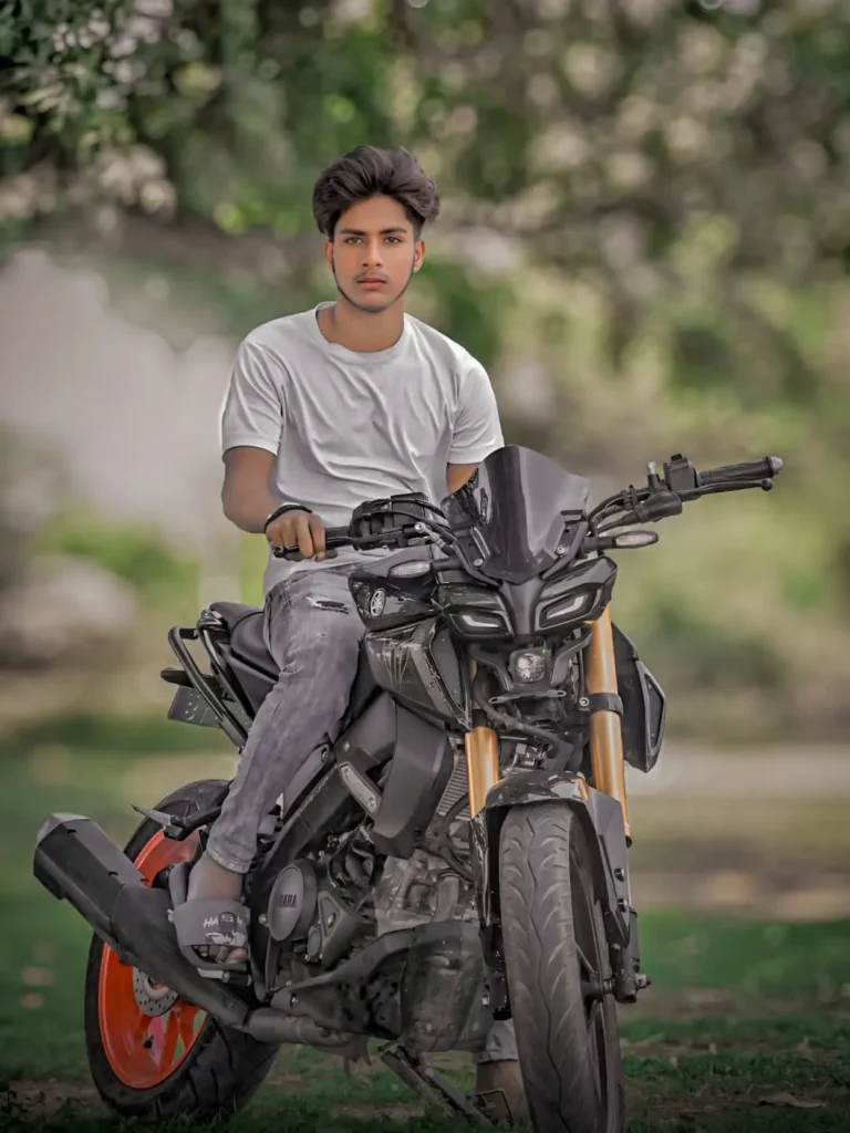 Akash Yadav stylish solo photoshoot portrait picture