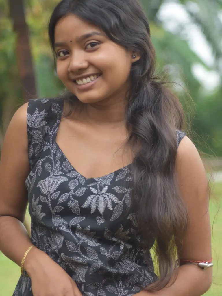 Anupama minimalist and simple black ethnic outfit bench pose