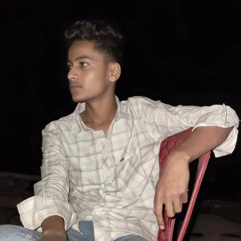 posing in a stylish and trendy outfit for Instagram profile.