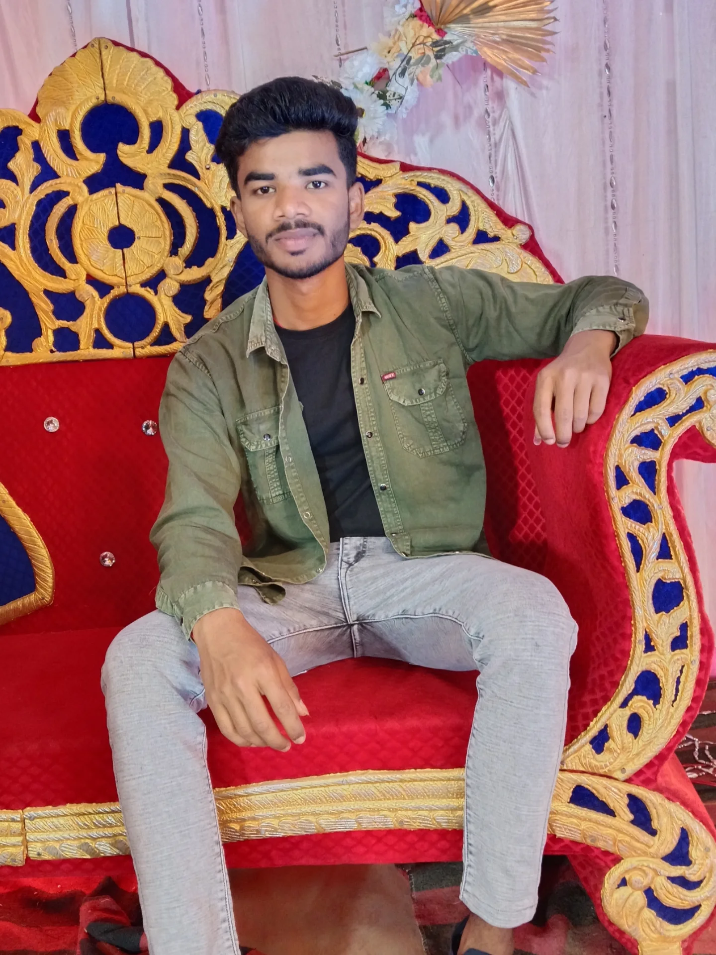 Chaurasia husband and wife celebrating wedding anniversary